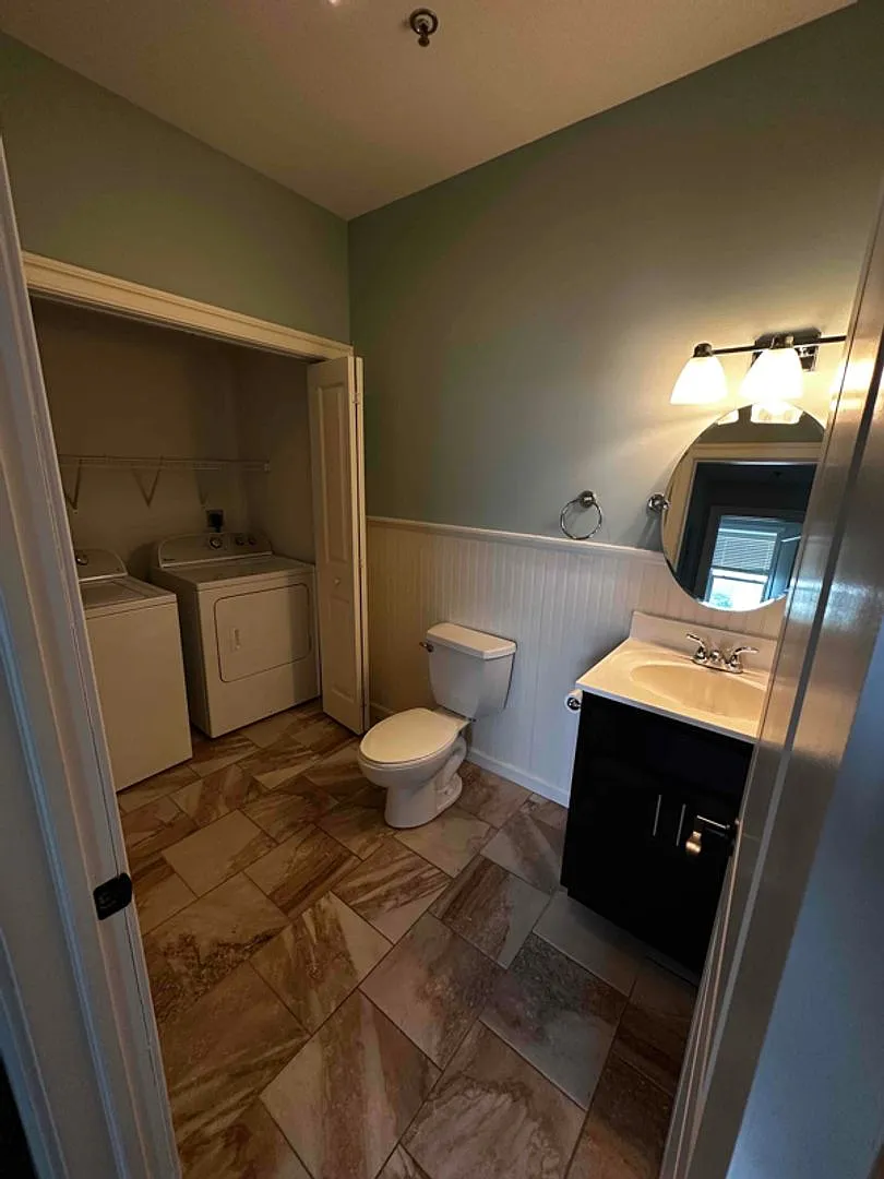 970 Ridge Avenue — Photo 3
