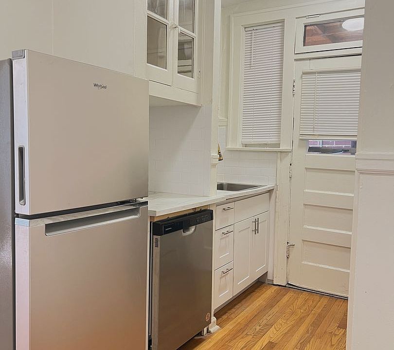 1st image of 4902-06 Itaska St #4902-23