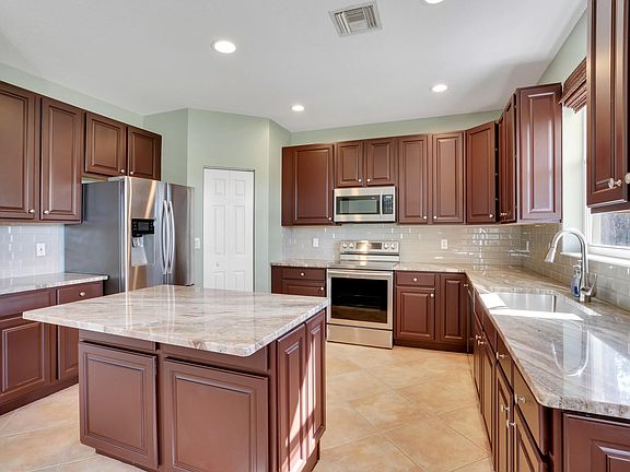 4th image of 4073 Bahia Isle Cir