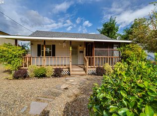 2420 D St, Springfield, OR 97477