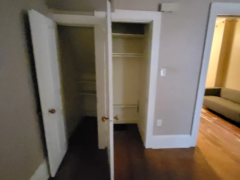 249 E New St #1 — Photo 8