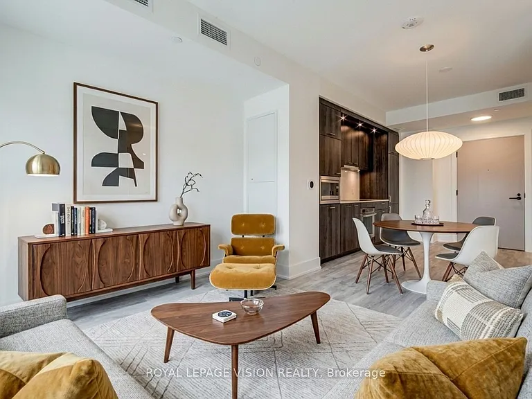858 Dupont St #526 — Photo 1