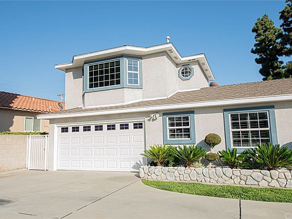3rd image of 8312 California Ave