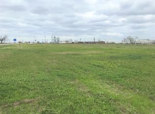 1506 E Jackson St, El Campo, TX 77437