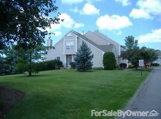 101 Gray Fox Ln, Rocky Hill, CT 06067