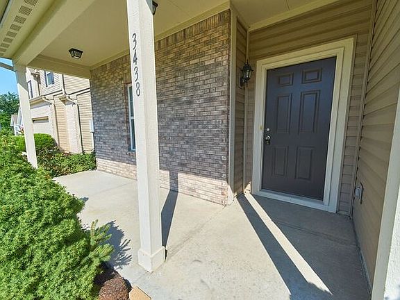 2nd image of 3438 Clary Boulevard South Dr