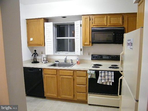 2nd image of 4225 Mozart Brigade Ln APT 21