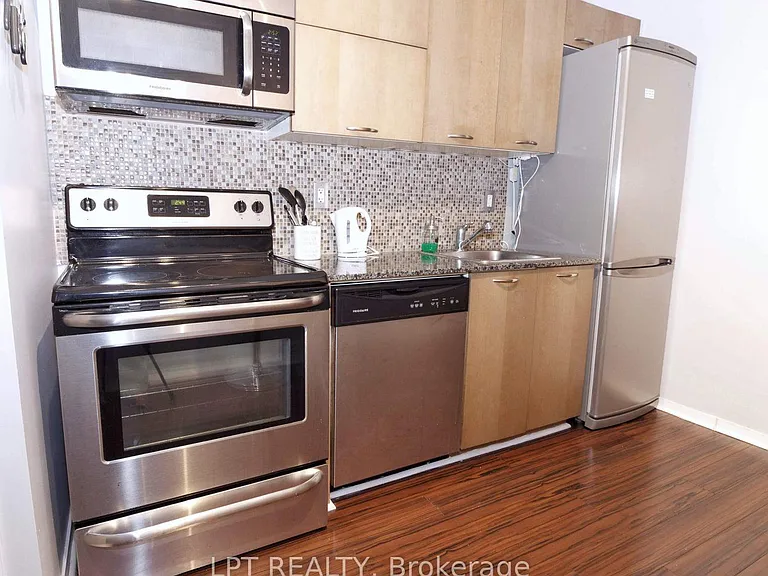 150 Sudbury St #618 — Photo 4