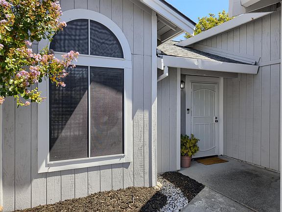 5th image of 755 Oakvale Way