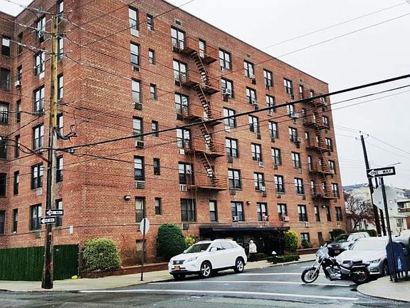 3rd image of 2299 E 13th St APT 4B