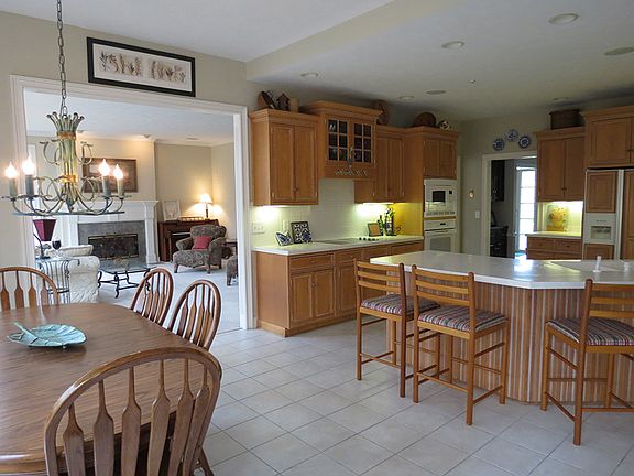 4th image of 9564 Timberline Dr