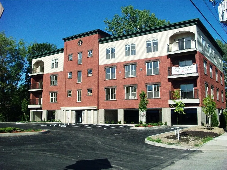 Diemer Properties, Clock TOwer Square
