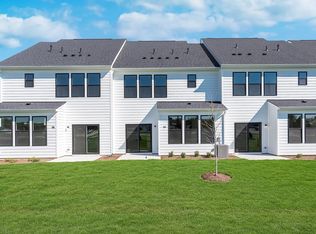 3286 Morab Dr, Zionsville, IN 46077