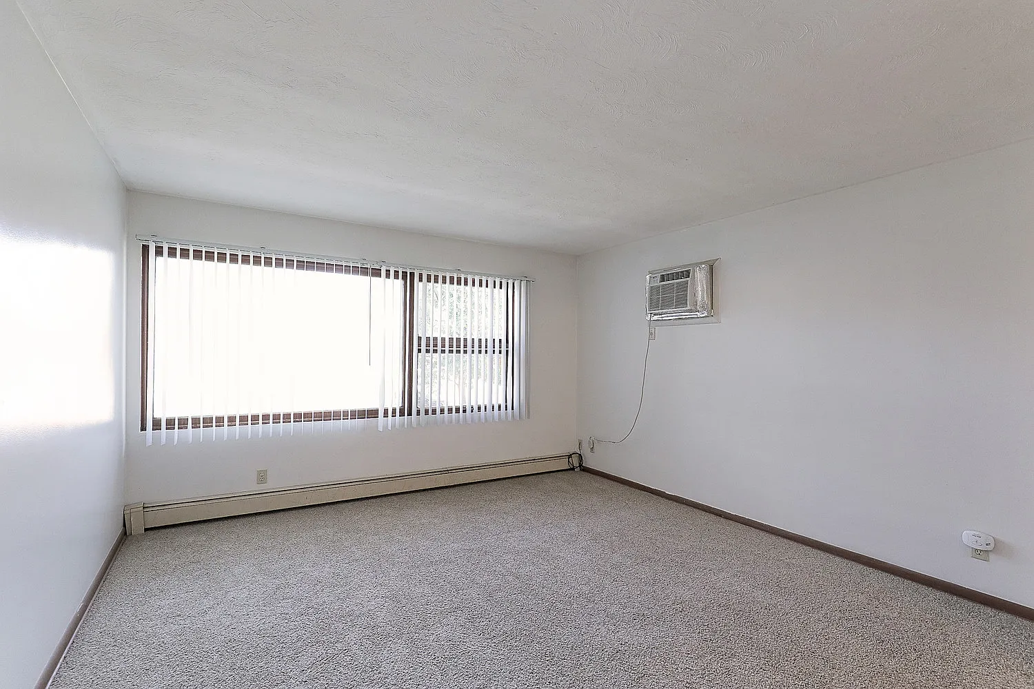1 bed, 602 sqft, $659 — Photo 2
