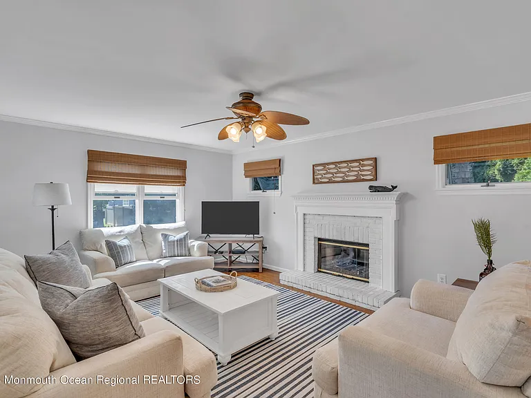 608 Brielle Ave — Photo 1