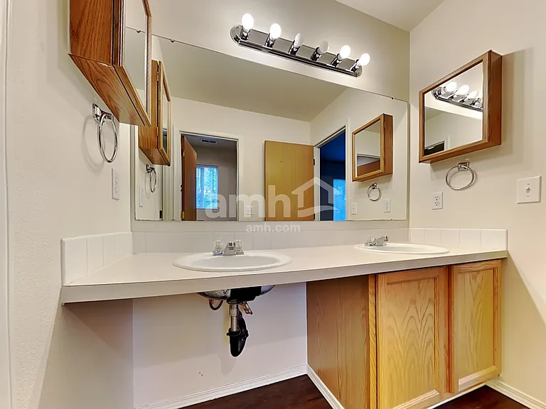 12807 159th St E — Photo 12