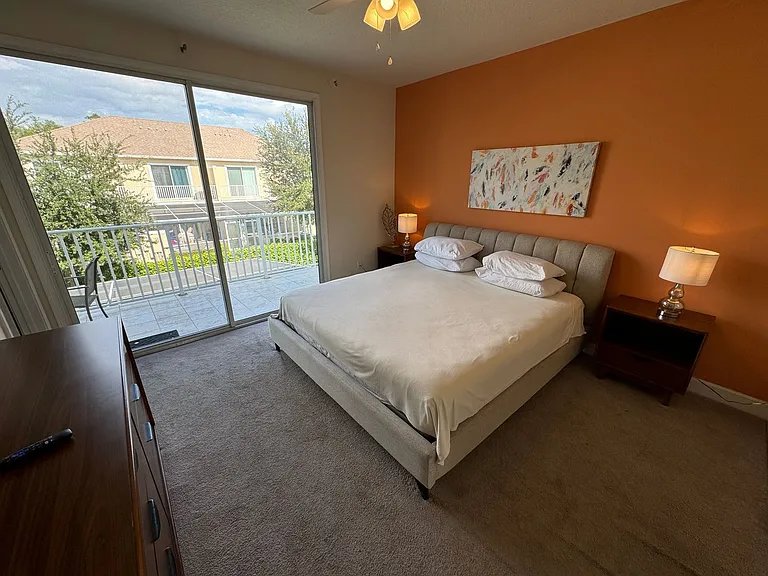 1641 Retreat Cir — Photo 11