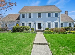 4 Carisbrooke Rd, Milton, MA 02186