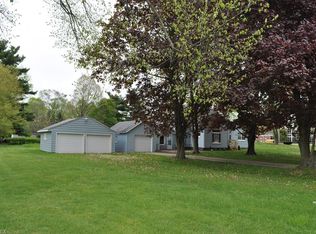 2471 Pickle Rd, Akron, OH 44312