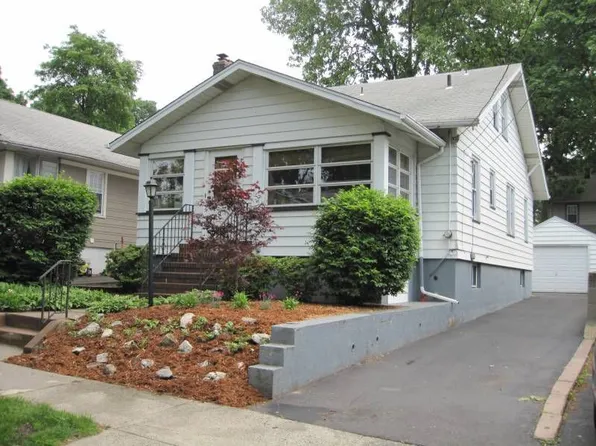141 Daniel Ave, Rutherford, NJ 07070