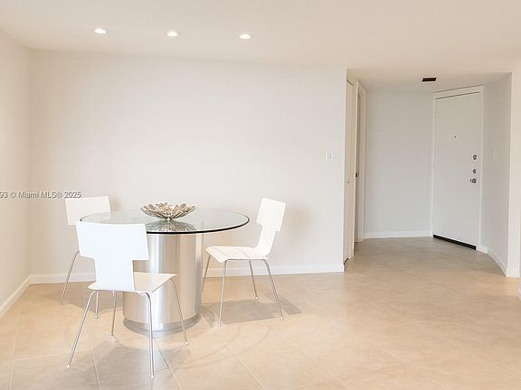 4th image of 3475 N Country Club Dr APT 115