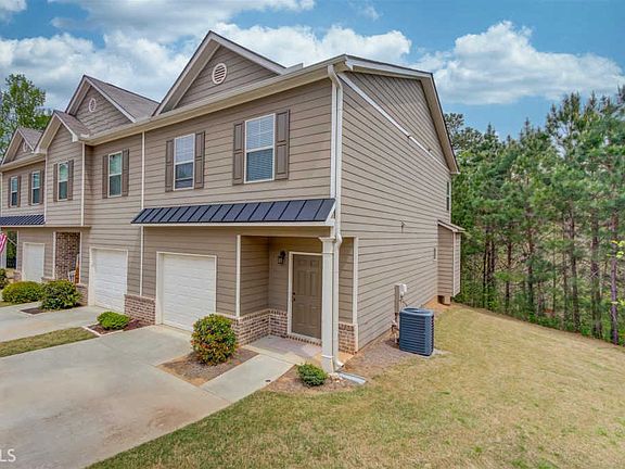 3rd image of 5241 Birch Ct