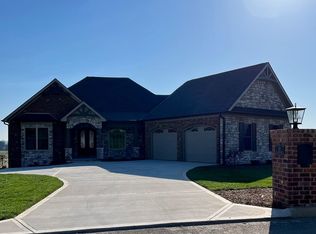 113 Red Hawk Dr, Vonore, TN 37885