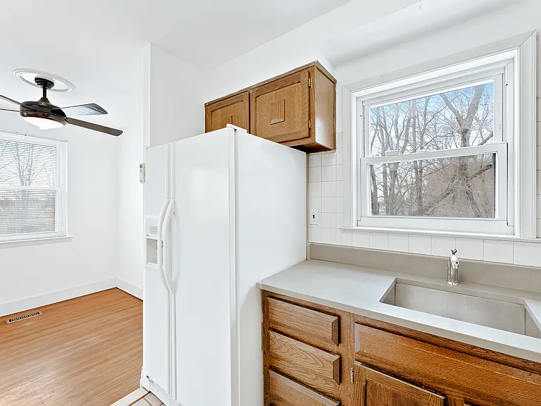 12450 Knights Rd #2 — Photo 28