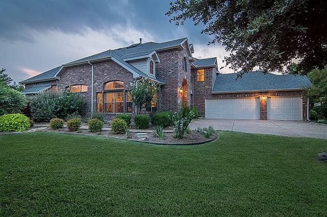 1st image of 2425 Brenham Dr