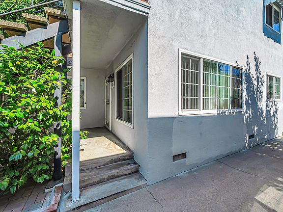 3rd image of 654 Patterson Ave