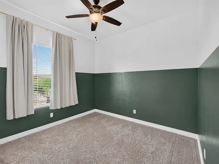 13445 Emerald Crystal Dr — Photo 22