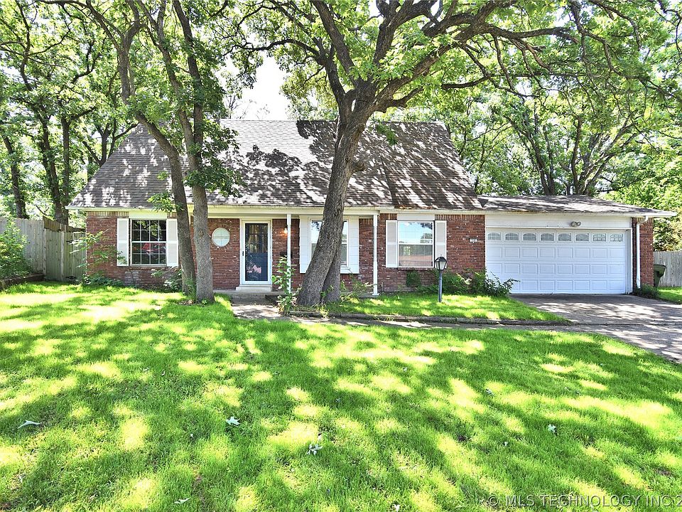 1st image of 316 Redbud Ct