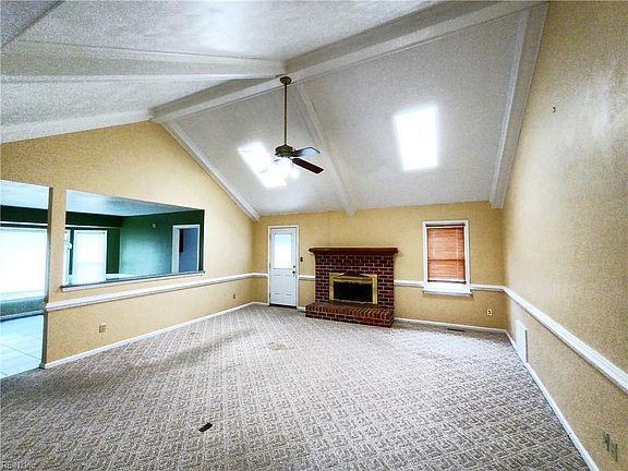 3rd image of 508 Belem Dr