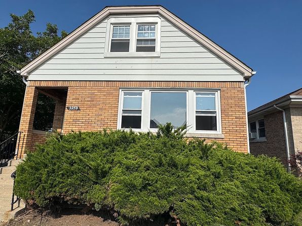 3259 N Neenah Ave