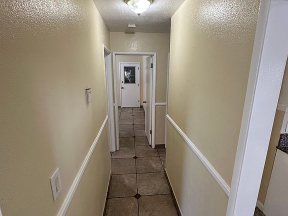 3rd image of 6214 Prospect Ave #1
