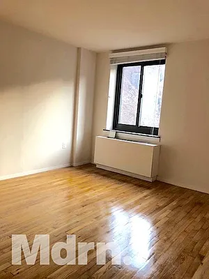 Rented by Mdrn Residential | media 14