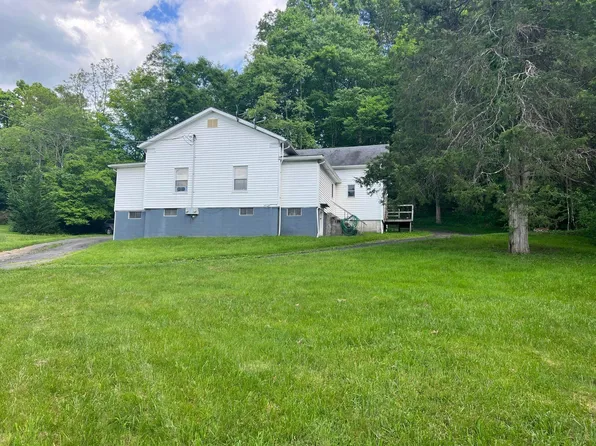 55/56 Penrose Dr, Hot Springs, VA 24445