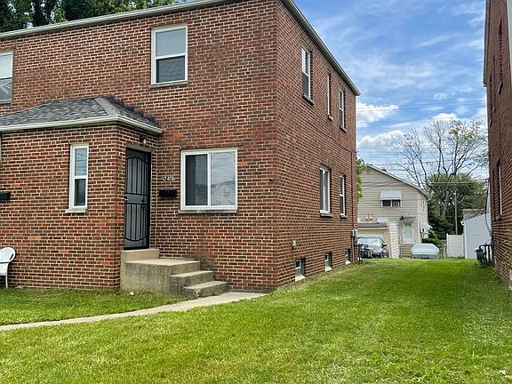 2nd image of 740 S Harris Ave