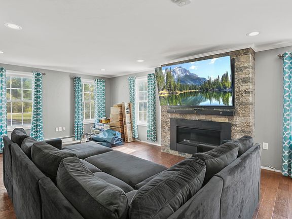 2nd image of 9 Upland Drive