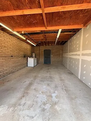 1550 Keyes Rd — Photo 5