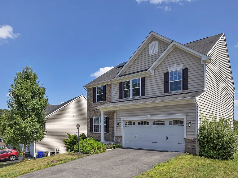507 Audrey Ct — Photo 3
