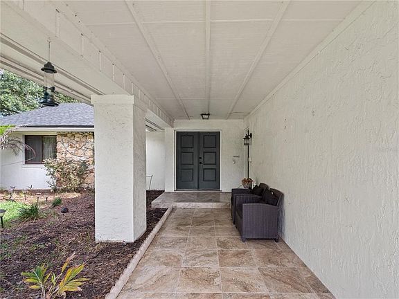 2nd image of 1829 CROWNWOOD DRIVE