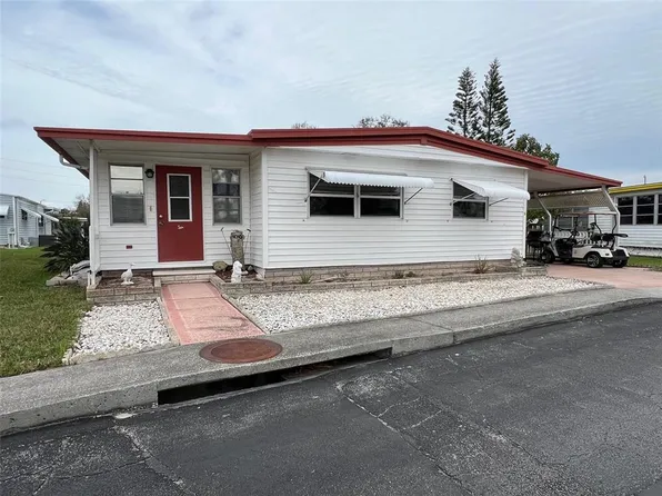 6 Thatch Palm St E, Largo, FL 33770