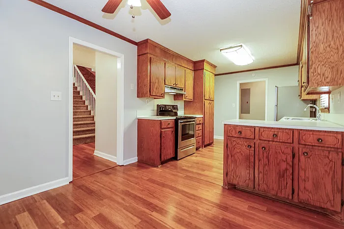 103 Issac Ct — Photo 8