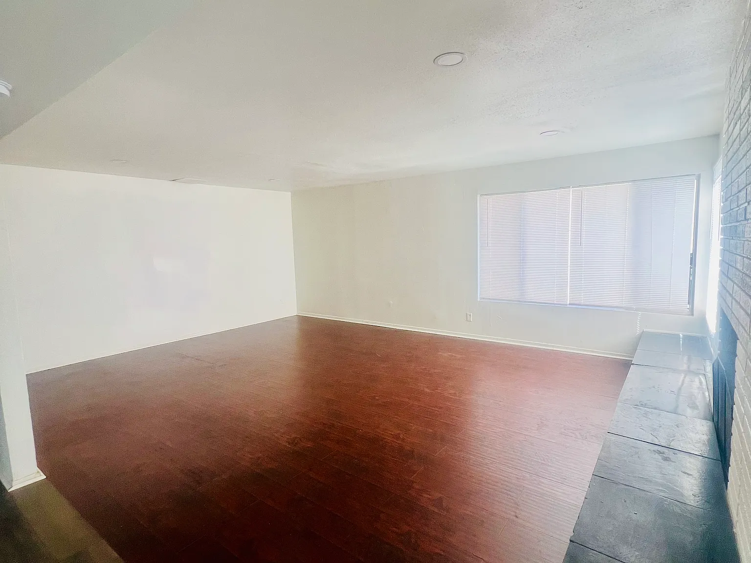 3 bed, 2.5 bath, 1500 sqft, $3,275 — Photo 4