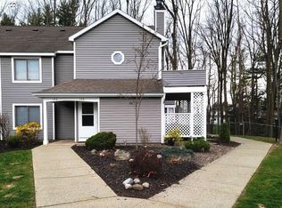 1976 Curry Rd #F-144, Schenectady, NY 12303