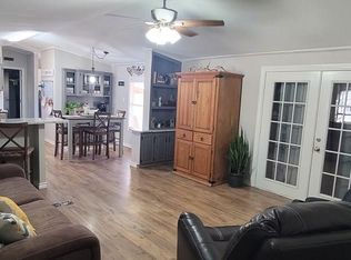 120 Kingwood Dr, Trinity, TX 75862