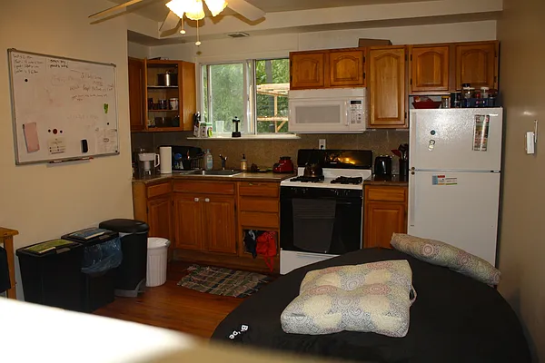 Rented by Highline Residential | media 18