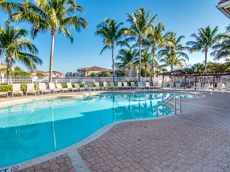11400 Ocean Walk Ln #203 — Photo 4