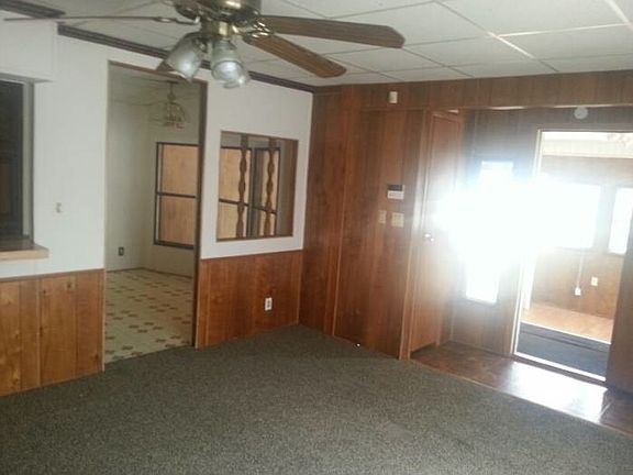 Living room/ kitchen